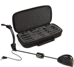 Set troch svietiacich swingrov v púzdre